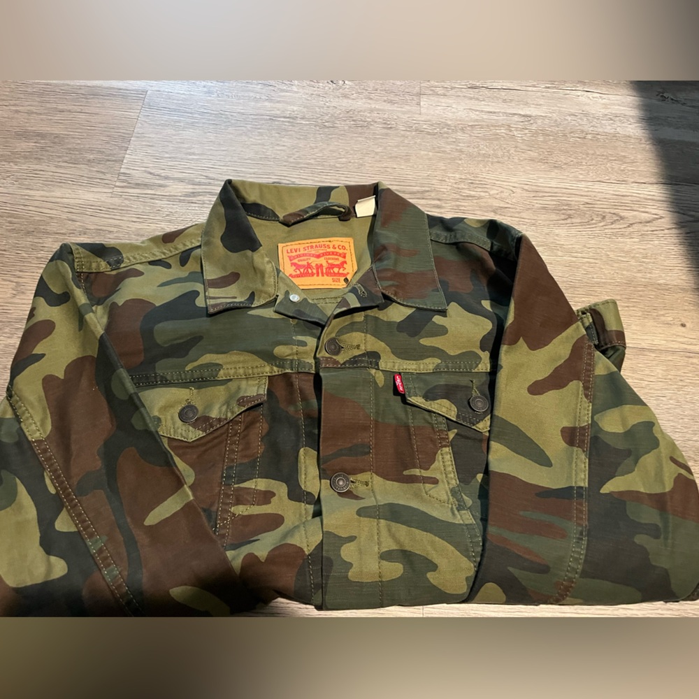 Levi’s Trucker Jacket